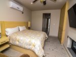 La Hacienda Vacation rental Casa Playa Vista - master bedroom king bed